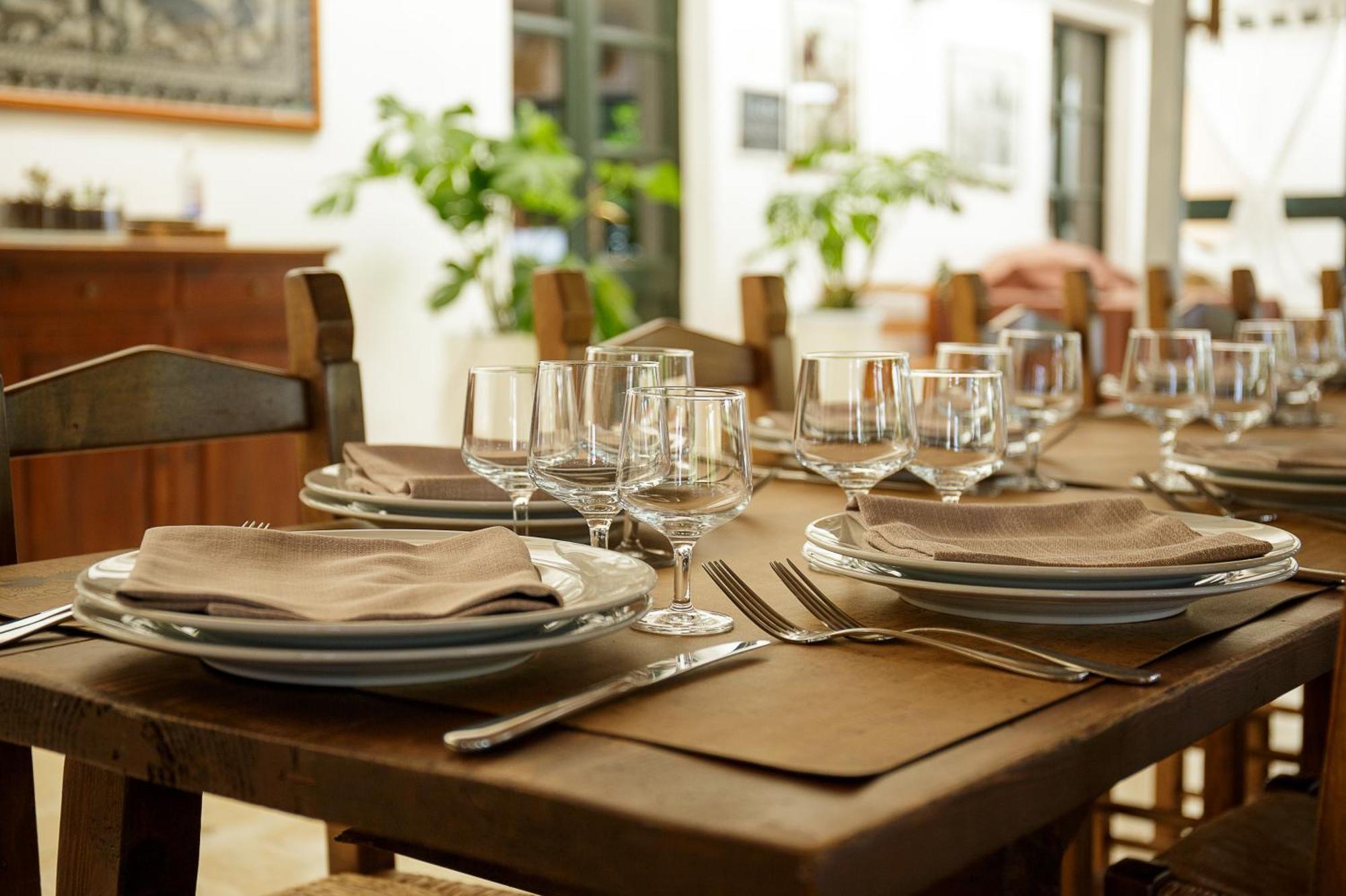 Hotel Ristorante Sa Pedrera Кабрас Экстерьер фото